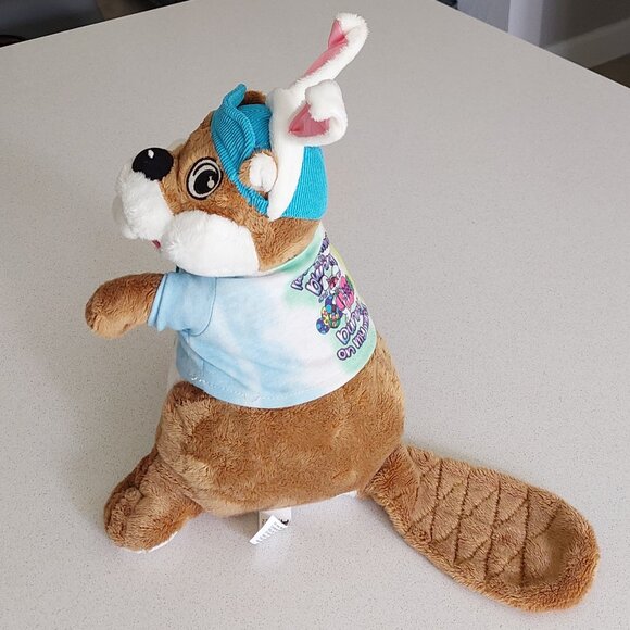 Buc-ee's Easter Beaver 2022 Plush Collection - Picture 8 of 16